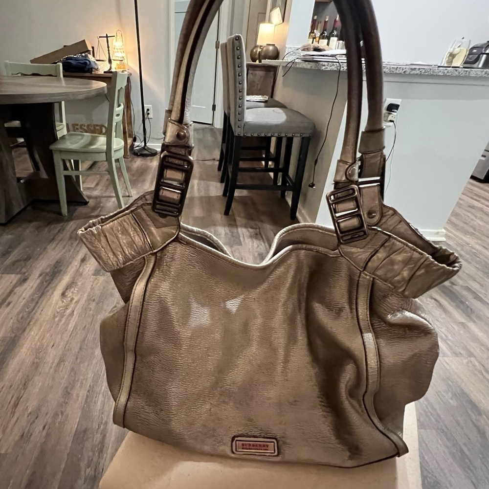 Authentic Burberry Limited Edition 2009 Bag GUC $2000 MSRP - Picture 14 of 14